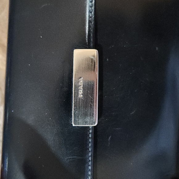 《 Prada 》 Nero Leather Tri Fold Wallet - Picture 3 of 14